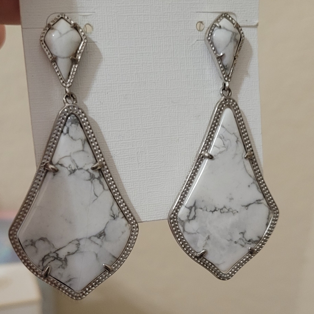 Kendra Scott Howlite Marble Alexis Earrings Silver
